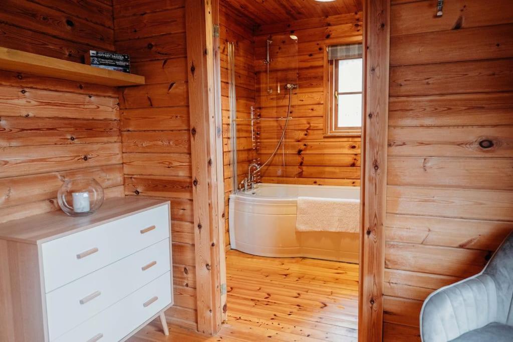 Finlodge- Pet-friendly Scandinavian Callington