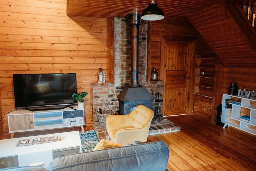 Finlodge- Pet-friendly Scandinavian Дом отдыха Callington