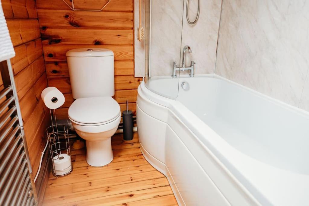 Finlodge- Pet-friendly Scandinavian Дом отдыха Callington